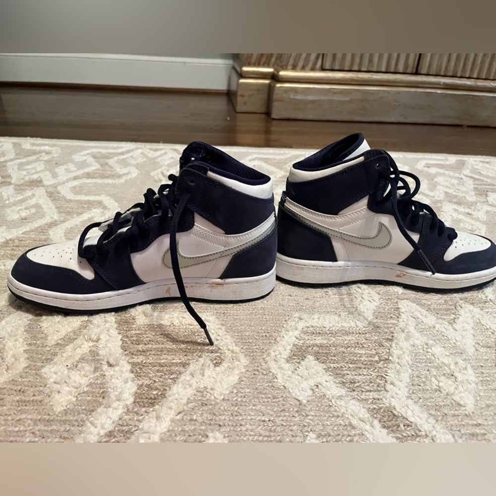 midnight jordans 1 high top